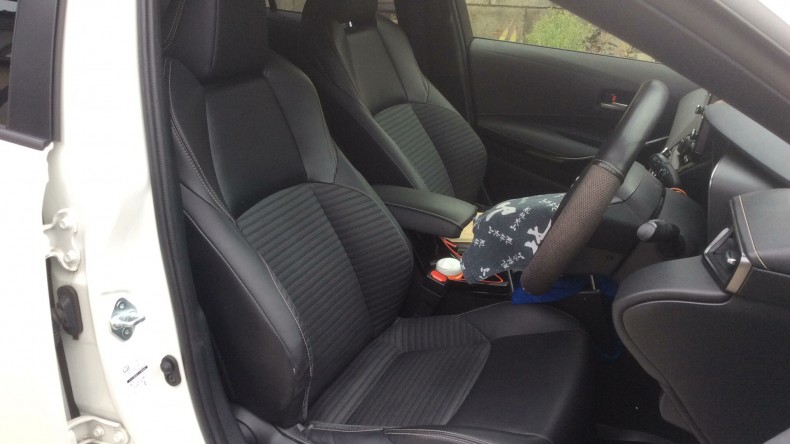 内装前方シート