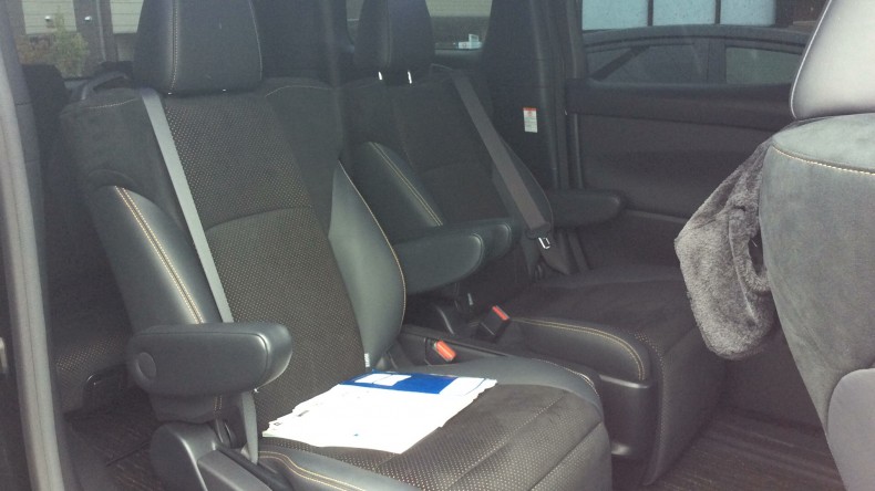 内装後方シート