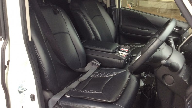 内装前方シート