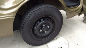 タイヤホイール前