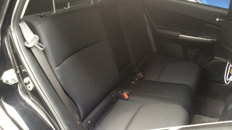 内装後方シート