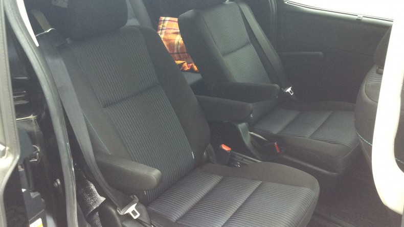 内装後方シート