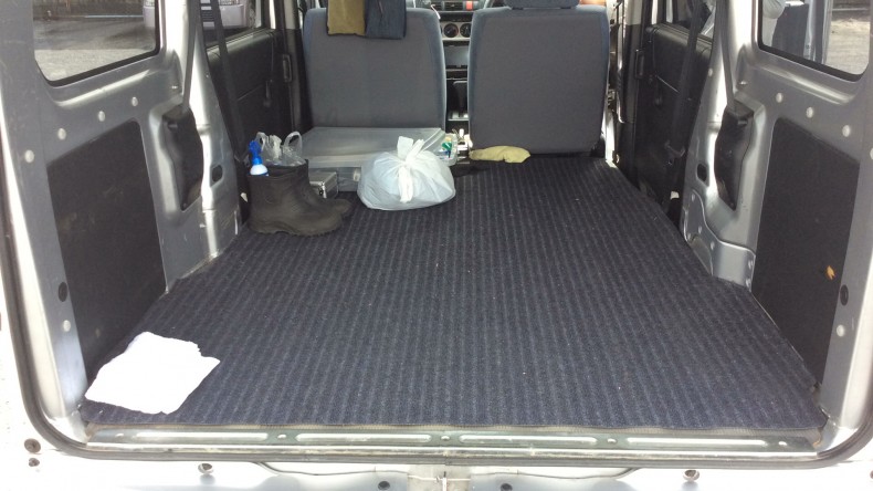 内装トランク