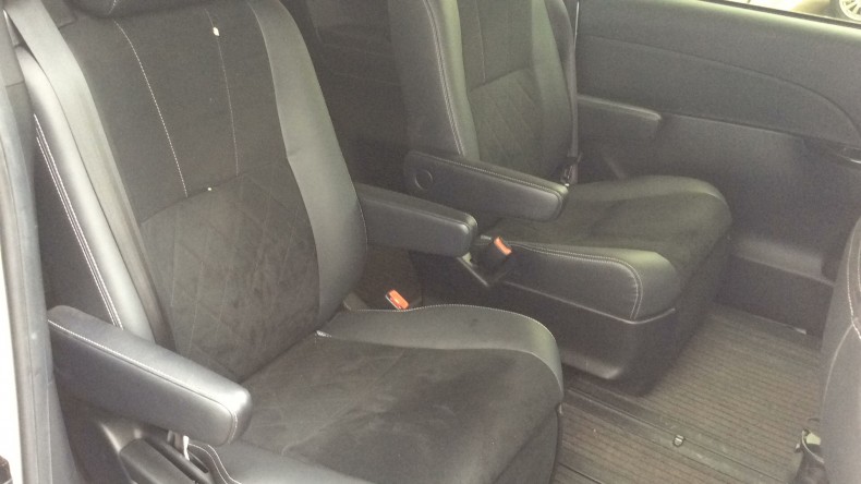 内装後方シート