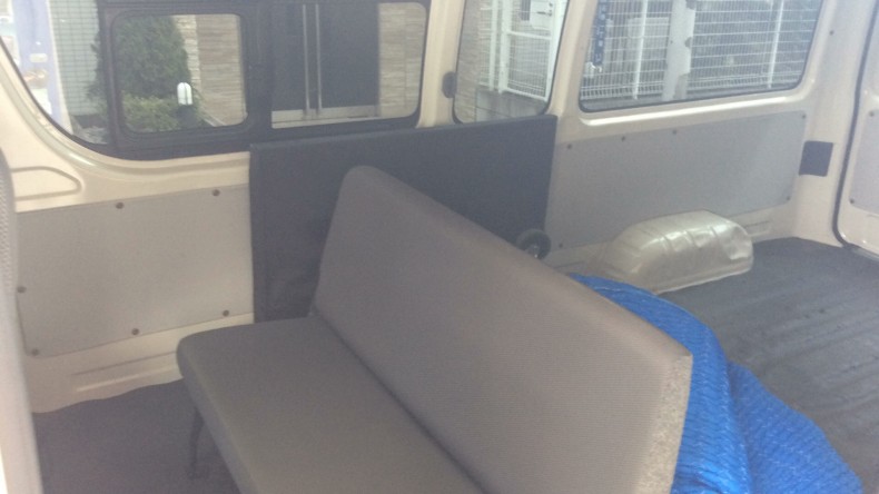 内装後方シート