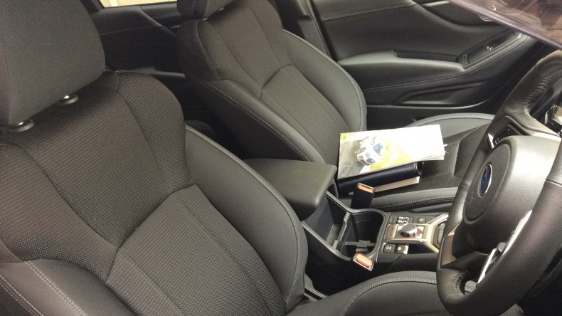 内装前方シート