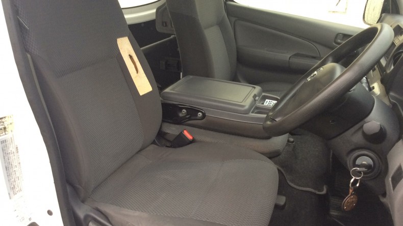 内装前方シート