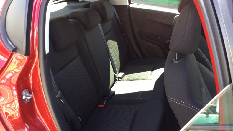 内装後方シート