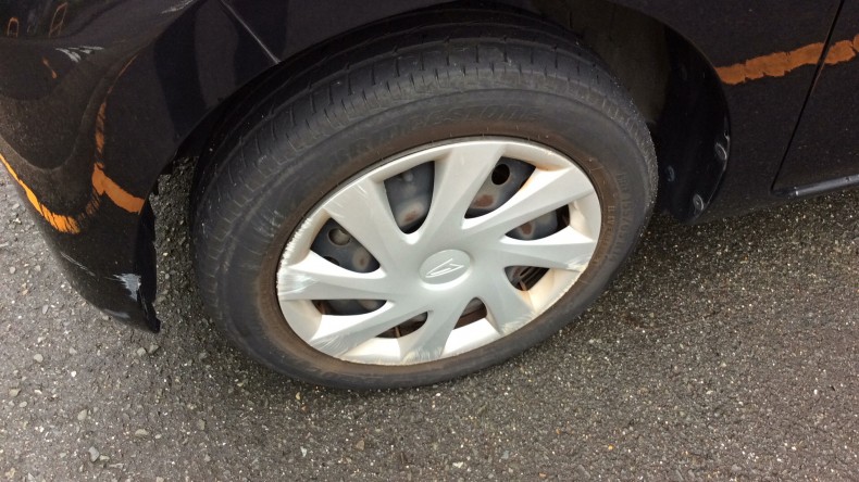 タイヤホイール前