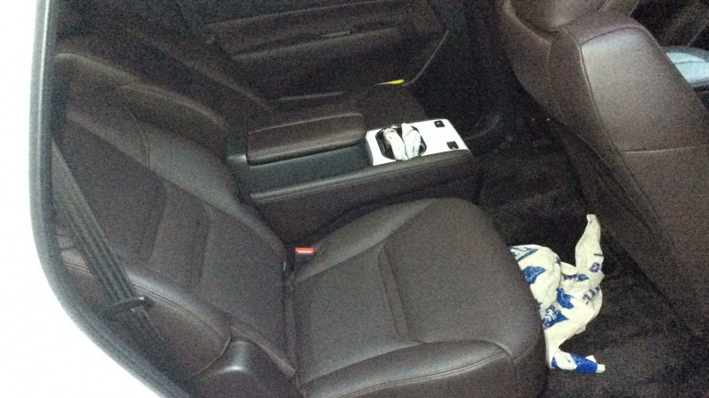 内装後方シート