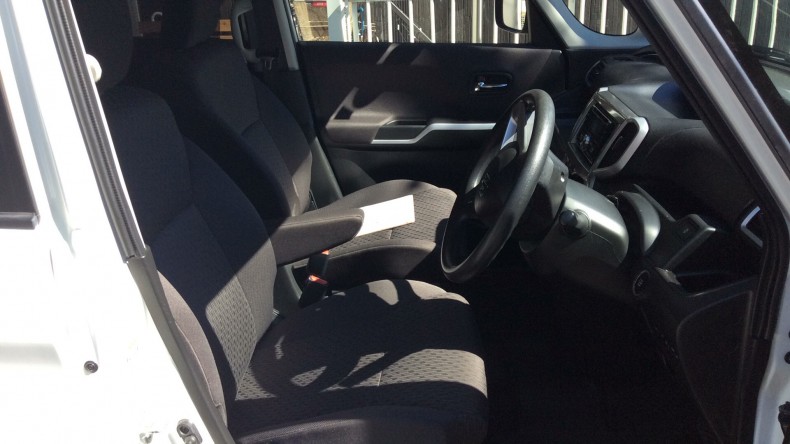 内装前方シート