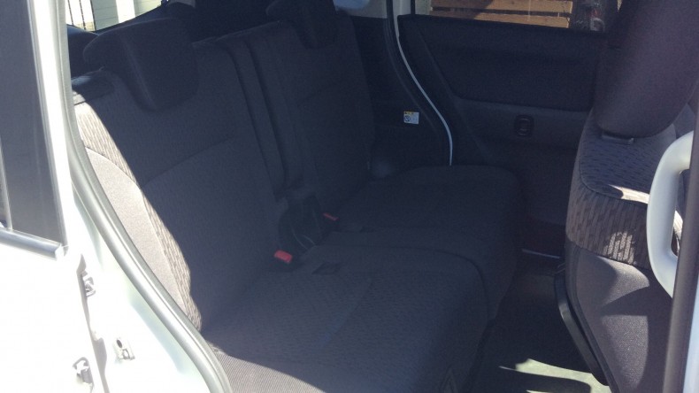 内装後方シート