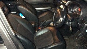 内装前方シート