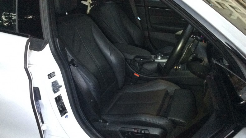 内装前方シート