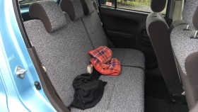 内装後方シート