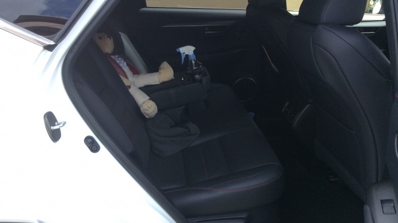 内装後方シート