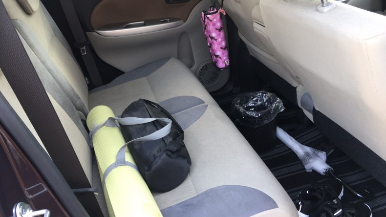 内装後方シート