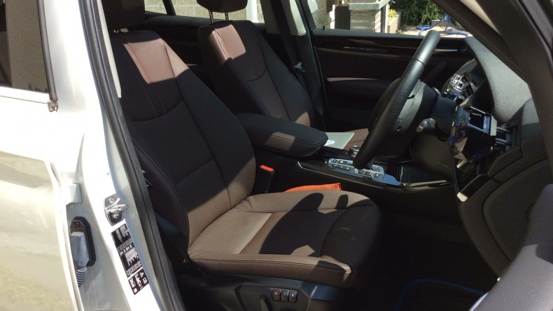 内装前方シート