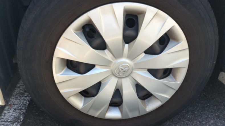 タイヤホイール前