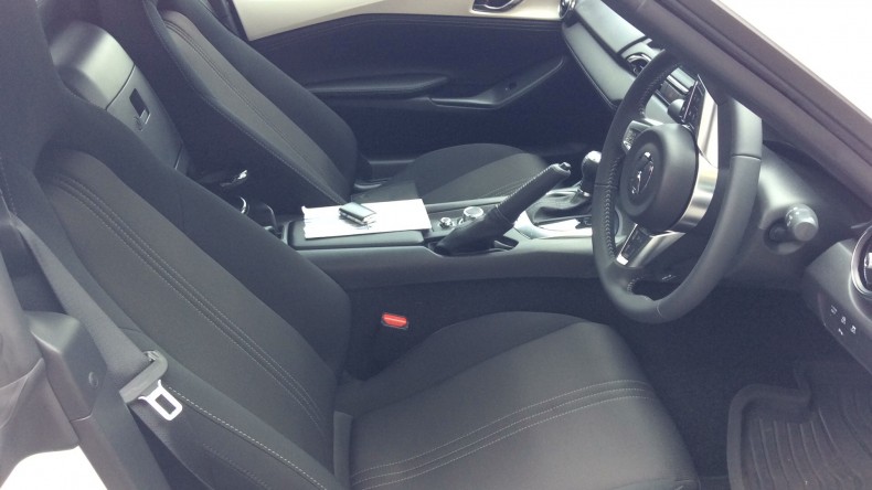 内装前方シート