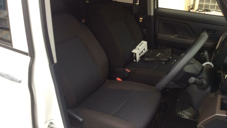 内装前方シート