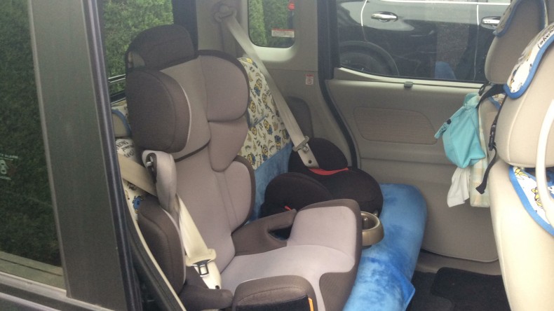 内装後方シート