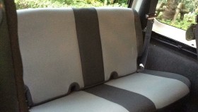 内装後方シート