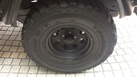 タイヤホイール前