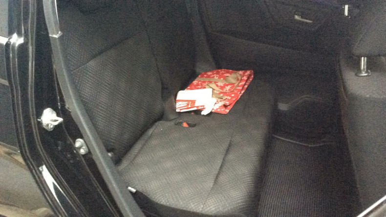 内装後方シート