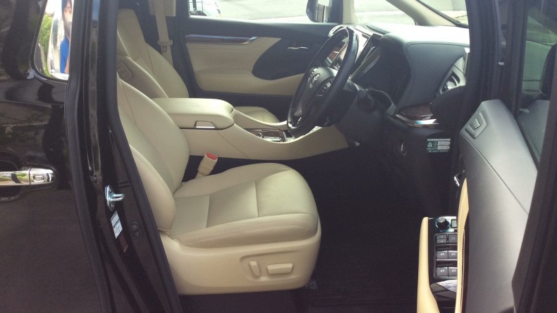 内装前方シート