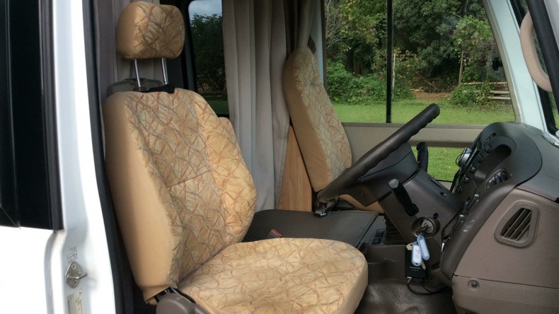 内装前方シート