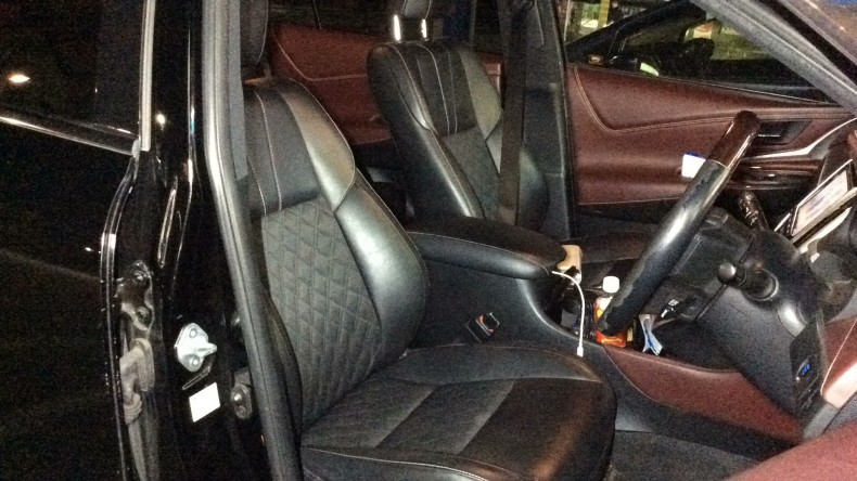 内装前方シート