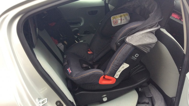 内装後方シート