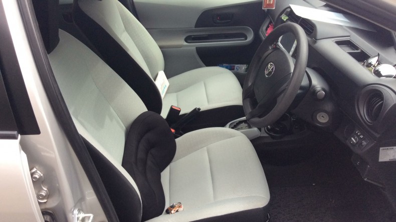 内装前方シート