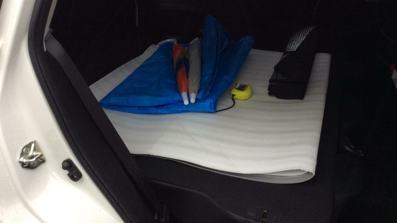 内装後方シート