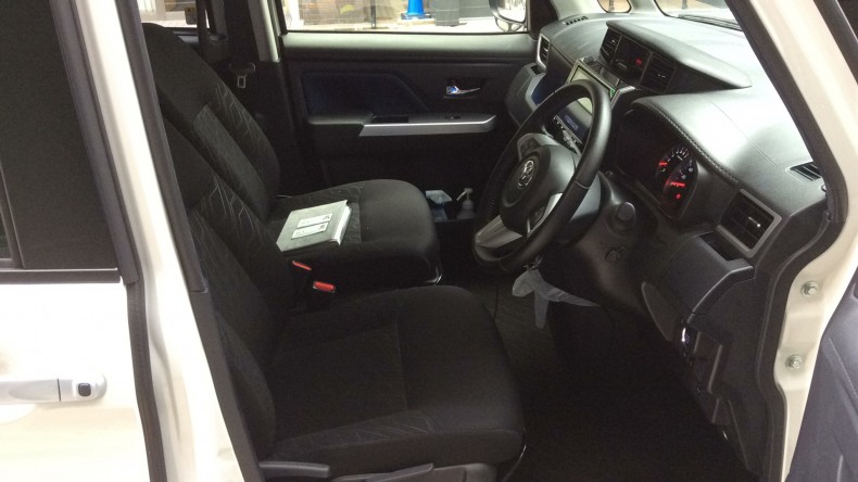 内装前方シート