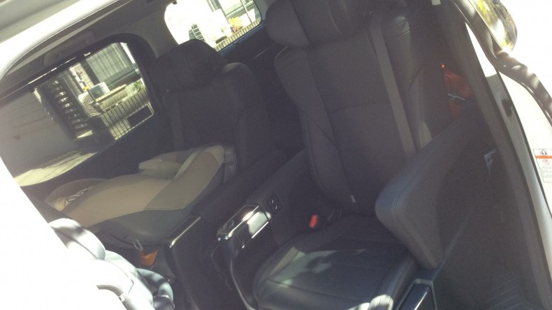 内装後方シート