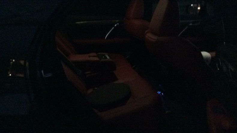 内装後方シート