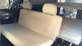 内装後方シート