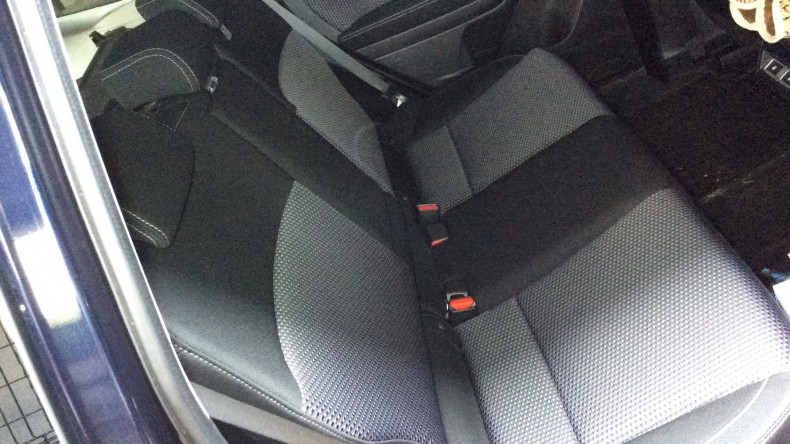 内装後方シート