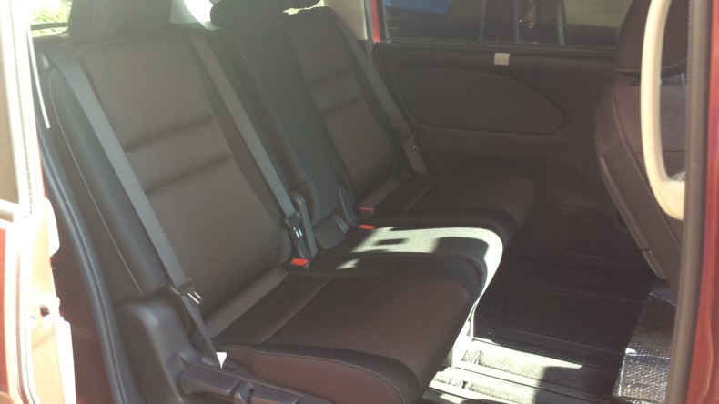 内装後方シート