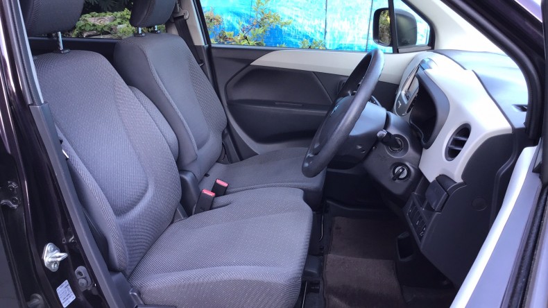 内装前方シート