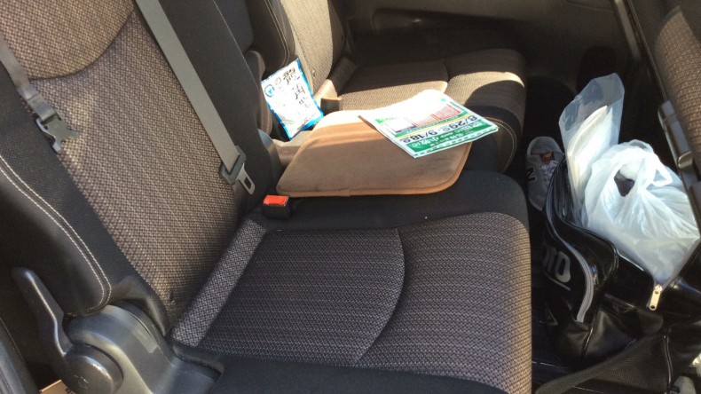 内装後方シート