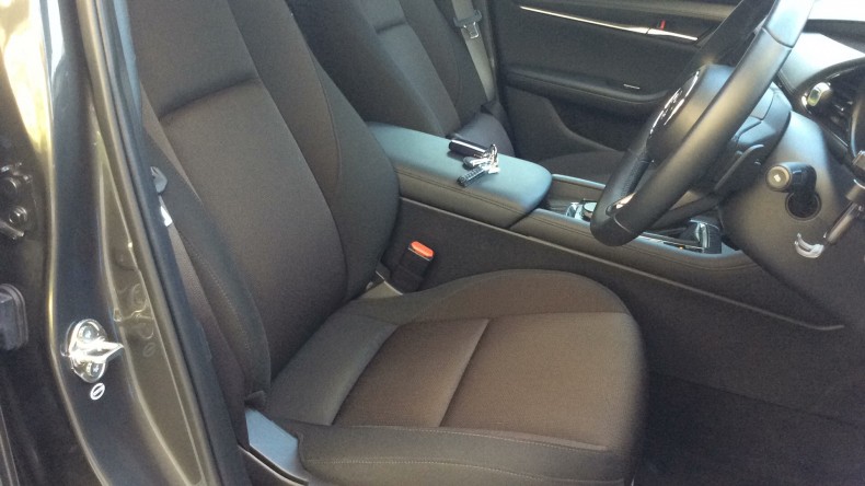 内装前方シート