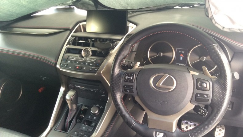 内装インパネ全体