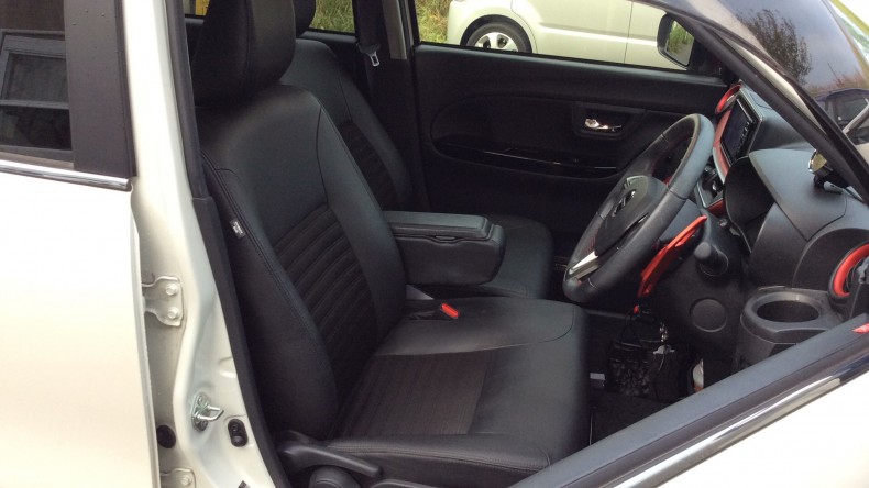 内装前方シート