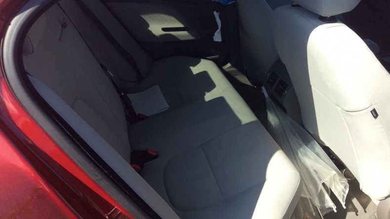 内装後方シート