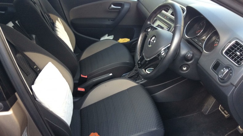 内装前方シート