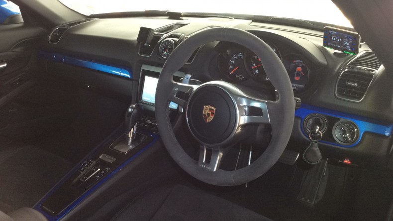 内装インパネ全体