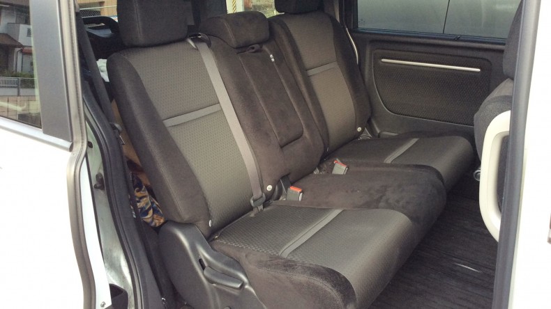 内装後方シート